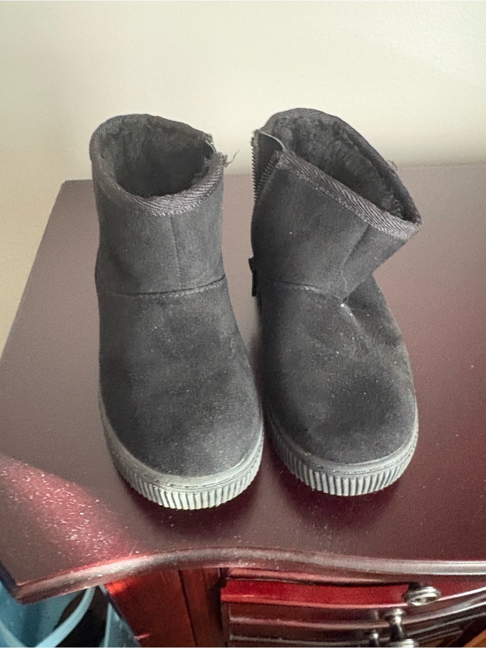 Kids Black Suede Winter Boots size 8